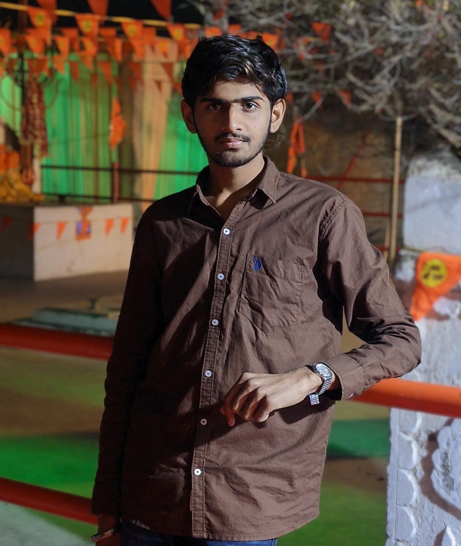 Jay Mehta, Founder and CEO of HygienCloud IT, portrait photo